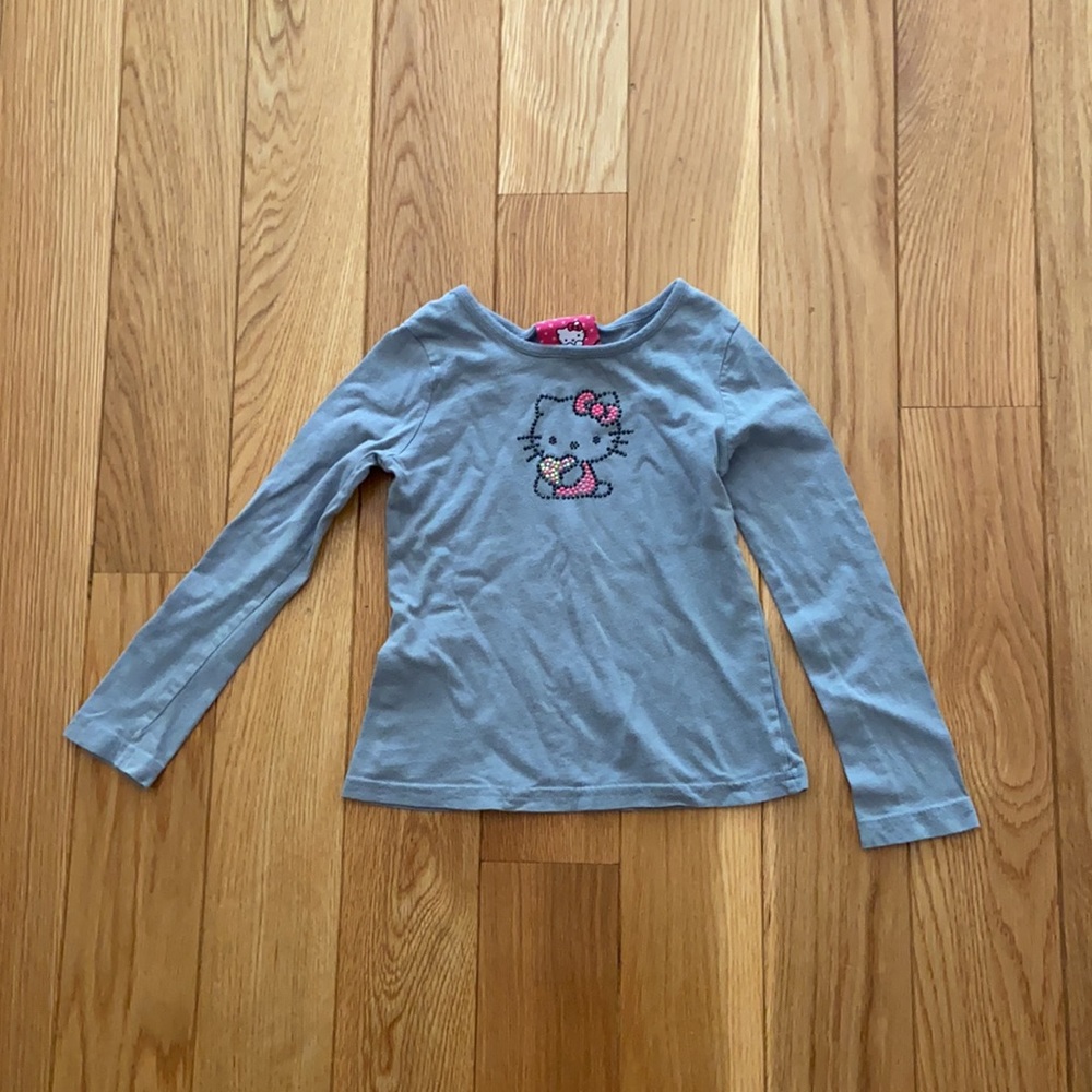 Tops Bundle - Picture 2 of 11